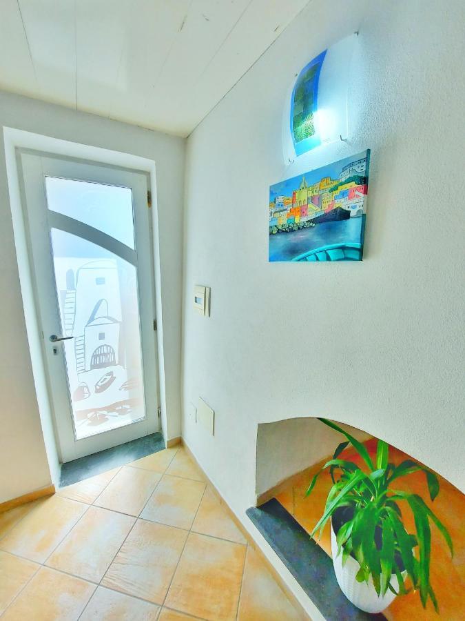 Monolocale Azzurro Procida Apartment Exterior foto